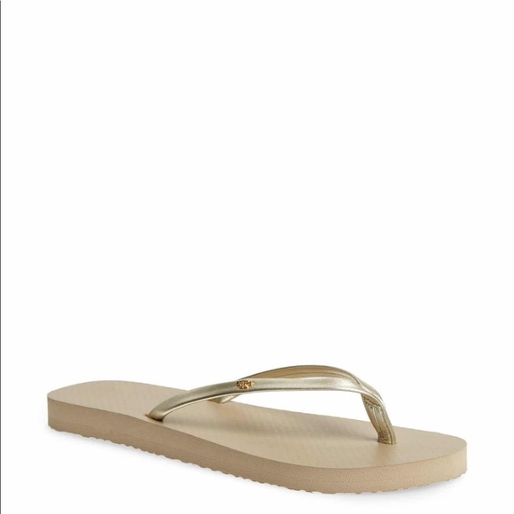 tory burch logo metallic flip flop